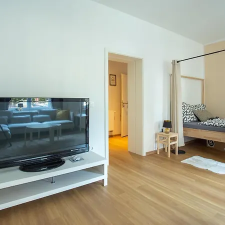 Fullhouse - Halle - B2 - Daylight Bathroom - Nespresso * Halle (Saale)
