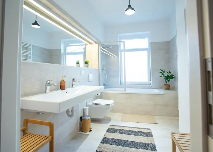 Fullhouse - Halle - B2 - Daylight Bathroom - Nespresso Daire