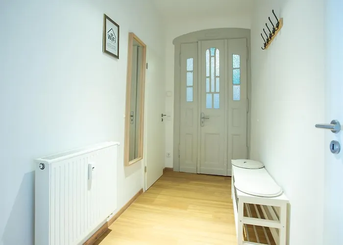 Fullhouse - Halle - B2 - Daylight Bathroom - Nespresso * Halle (Saale)