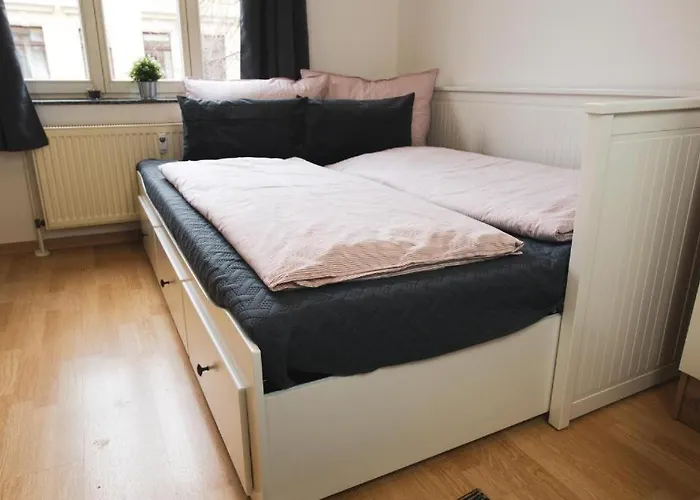 Fullhouse - Halle - B2 - Daylight Bathroom - Nespresso Daire Halle (Saale)